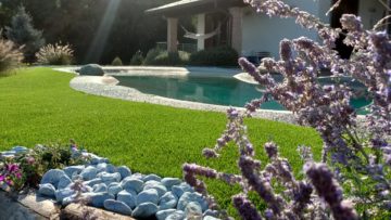 erba artificiale bordo piscina interrata