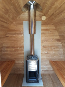 sauna finlandese da esterno in legno